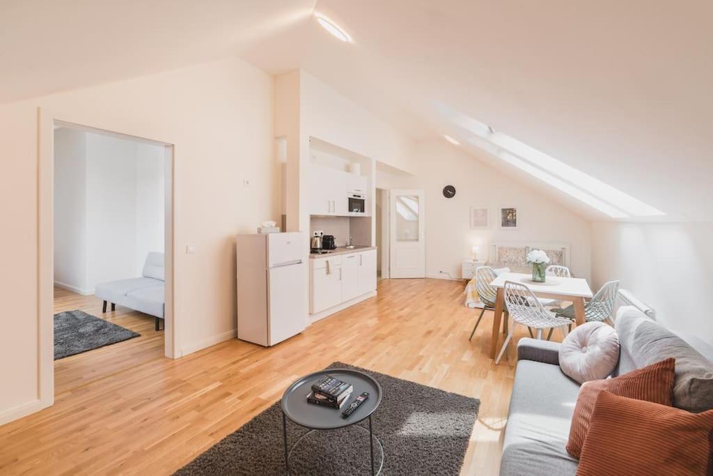 Imperial Loft Apartment Praag Buitenkant foto