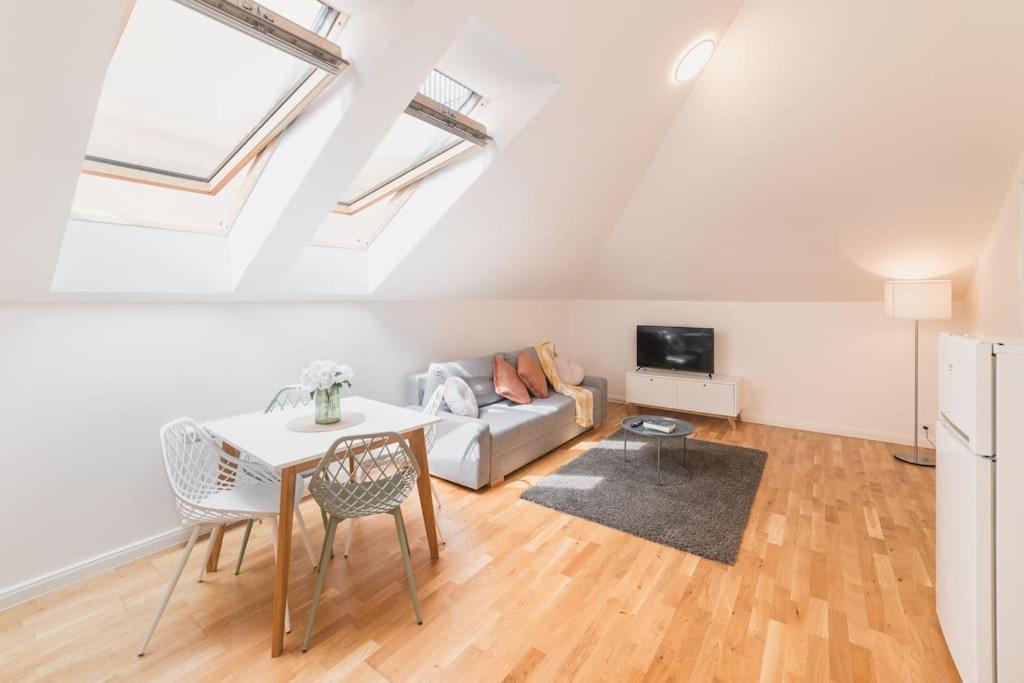 Imperial Loft Apartment Praag Buitenkant foto